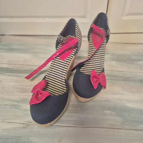 Modiva espadrilles blue with fuchsia bow size 40 like new