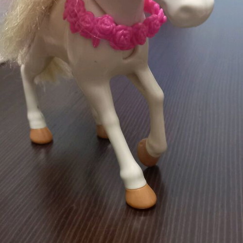 Barbie horse like new