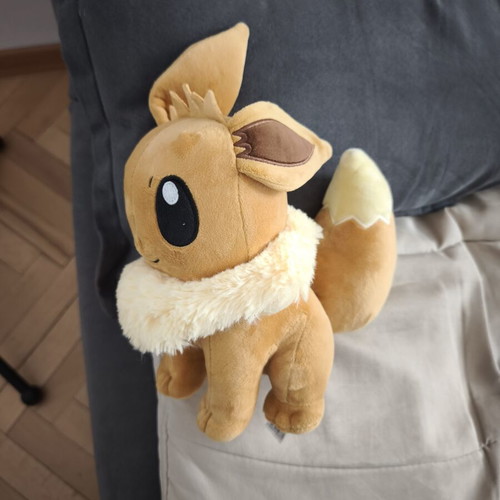 Pokémon Eevee plush toy like new, original collectible