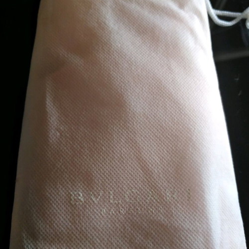 Τσαντάκι Bvlgari perfume καινούργιο, σατέν ροζ με dust bag