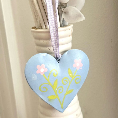Set of 10 metal hanging heart decorations in pastel blue-lilac, like new