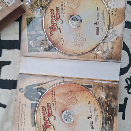 The Adventures of Young Indiana Jones Vol. 3 DVD set like new, adventure