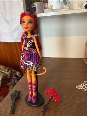 Monster High doll like new