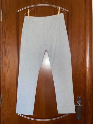 Bershka gray fitted office pants size 38 like new