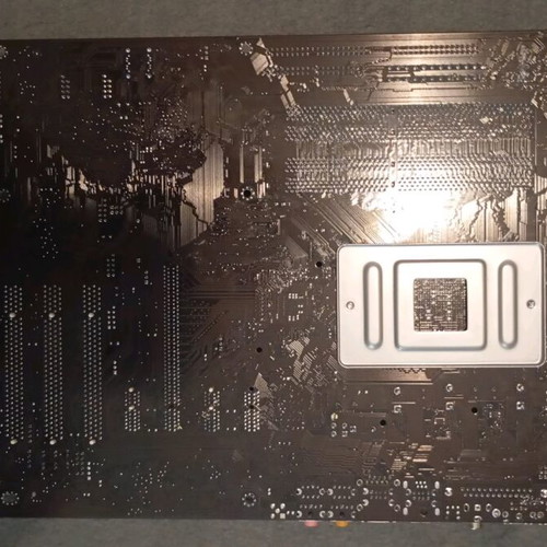Asus A8V-E SE motherboard used with processor, functional