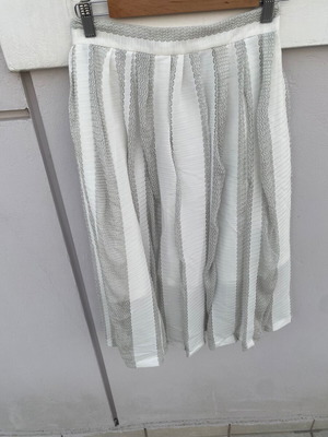 Midi skirt special piece small like new, white and gray