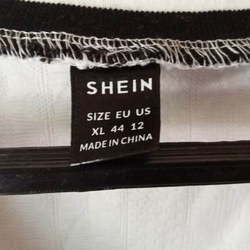 Shein women's white vest like new, size XL