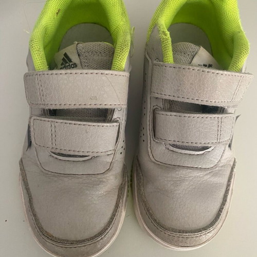 Adiddas kids shoes size 29 in good condition