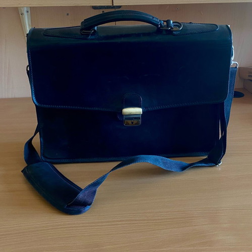 Leather briefcase like new, black