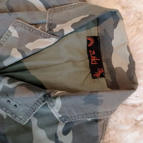 Military jacket Zuiki like new, size large, green