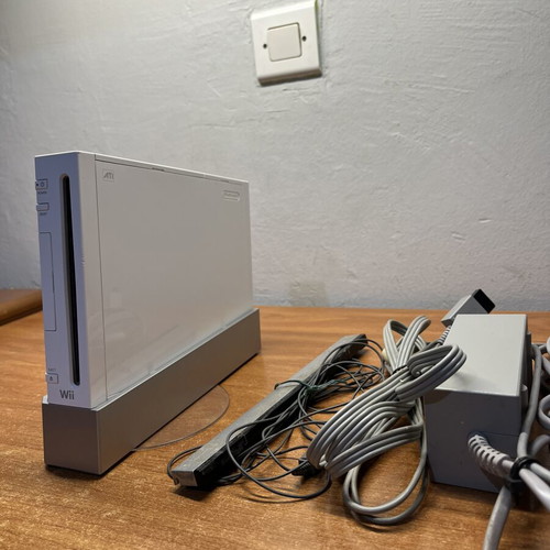 Nintendo Wii console used with Wii Sports and all accessories