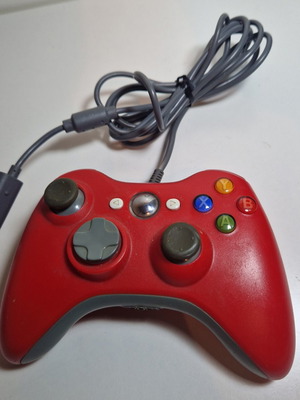 Xbox 360 red controller like new
