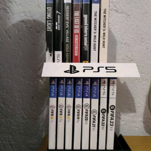 PS5 games holder like new