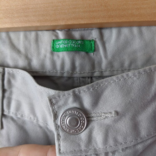United Colors of Benetton Women Cargo Shorts used, beige, size XS