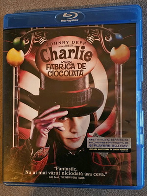 Blue Ray Charlie and the Chocolate Factory like new, fantasy