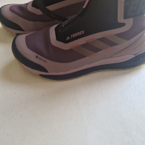 Nike Terrex waterproof hiking boots like new, size 42