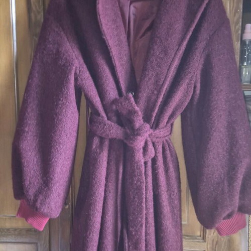 Bordeaux coat one size like new, unworn