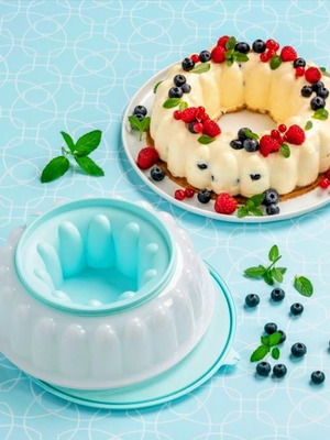 Tupperware jelly mold 2.25L new