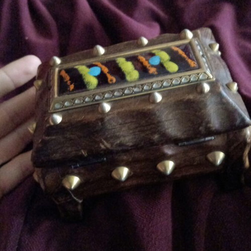 Wooden jewelry box Spanish made like new