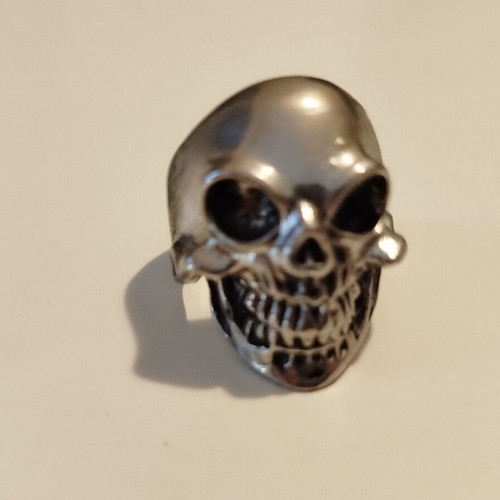 Skull ring men's used