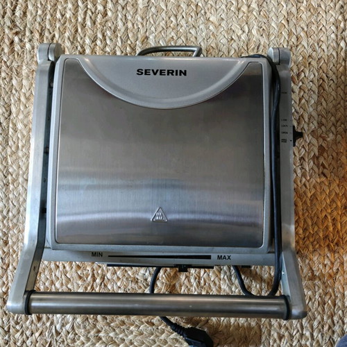 Severin Inox grill toaster like new 1800W 23x14.5cm