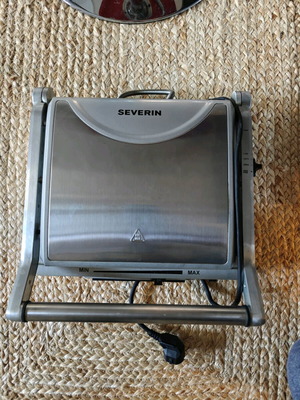 Severin Inox grill toaster like new 1800W 23x14.5cm