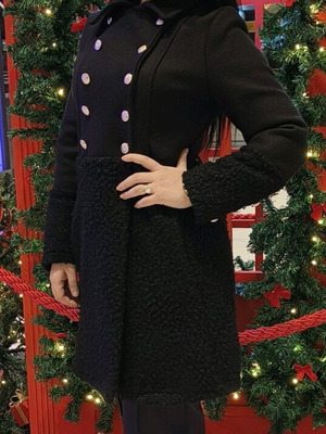 Women's coat S black stylish like new with buttons and belt