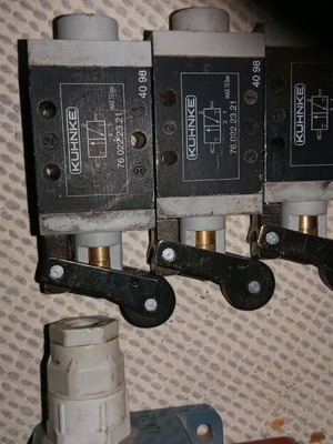 Air limit switches new
