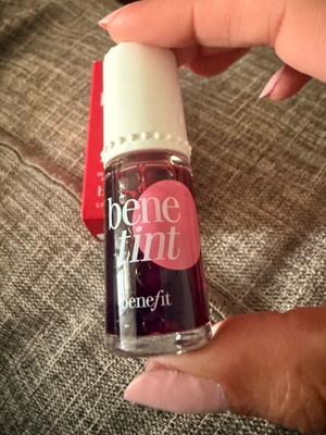 Benetint από Benefit 6ml καινούργιο υγρό ρουζ για χείλη και μάγουλα