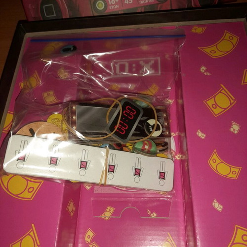 Squid Game Netflix board game like new, 3-6 players, 16+ years