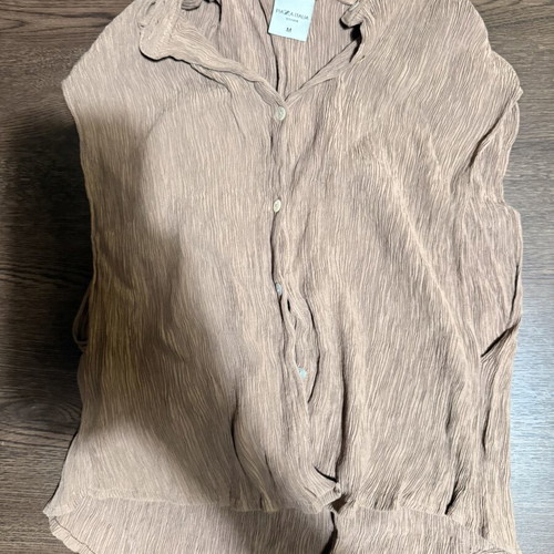 Piazza Italia Woman Beige Textured Sleeveless Shirt, Size M