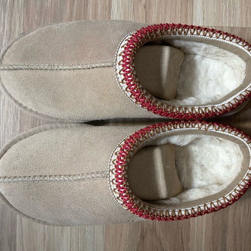 Ugg Tasman boots size 37 like new, beige