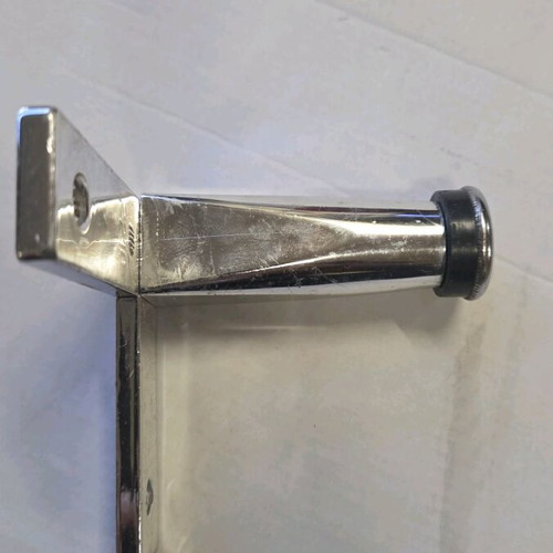 Adjustable metal legs used, pack of 8 pieces