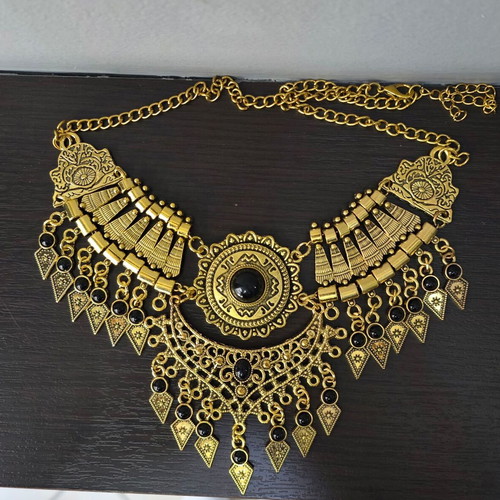 Σετ κοσμήματα ethnic/boho καινούργιο με χρυσαφί και μαύρες πέτρες