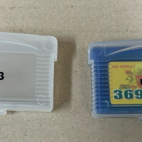 Logic3 Nintendo Gameboy SP Carrying Case with Accessories and Game used