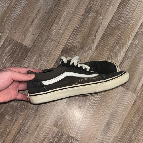 Vans Old Skool 42 used, black and white sneakers
