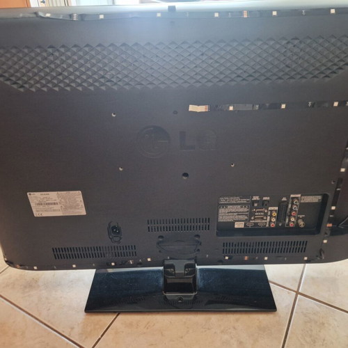 LG LCD 32" 1080P 32LK450 used TV with remote