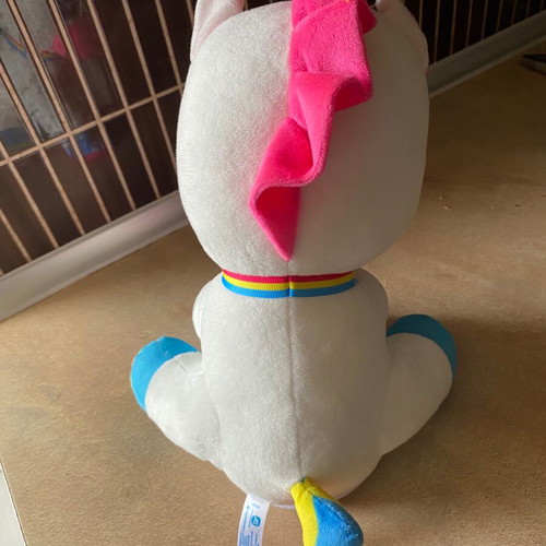 Musical Unicorn like new with Greek sounds