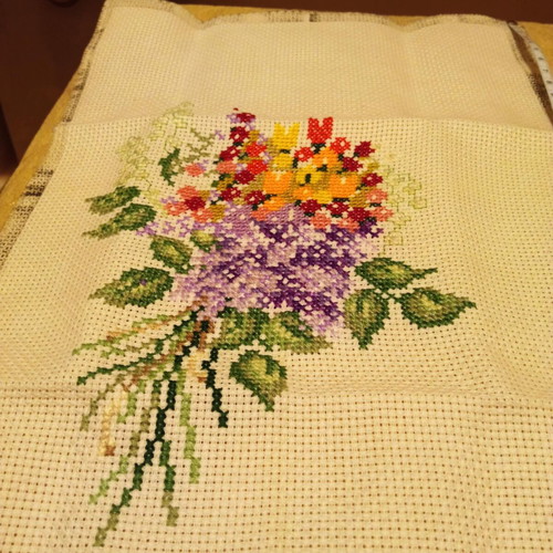 Handmade vintage embroidery flowers for frame or small doily new