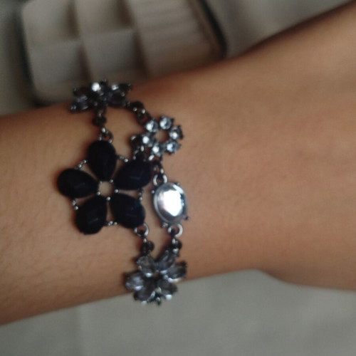 Avon women's bracelet with black and silver-grey stones, anthracite chain