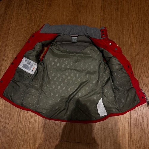 Nike vintage red vest lightly used, size S