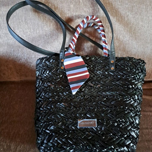 Gioseppo shoulder/hand bag like new, black with blue lining