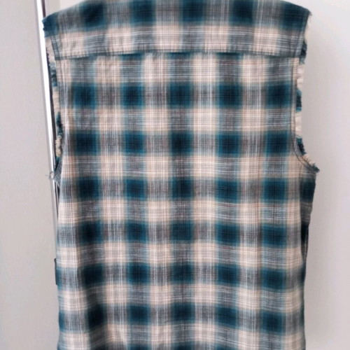 Ckh sleeveless plaid shirt, size M, boys' 12 years