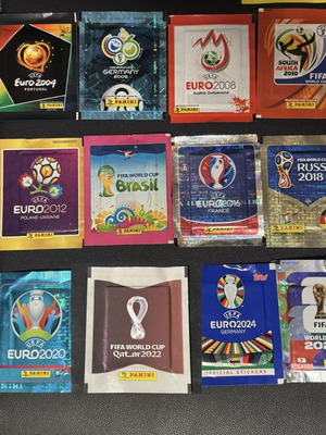 Σφραγισμένα φακελάκια Panini Euro και Παγκόσμιο Κύπελλο 2004-2026