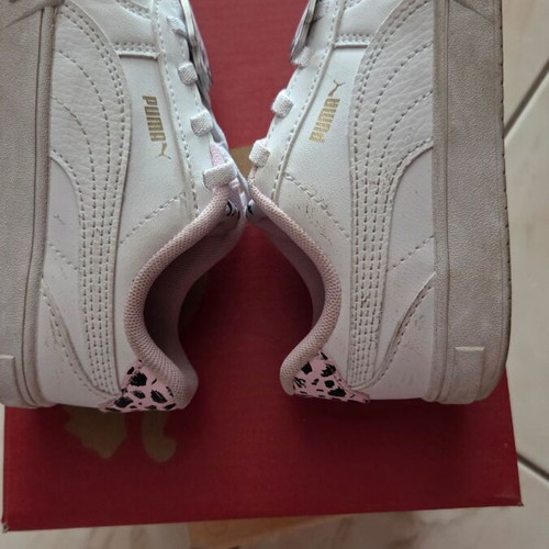 Puma girls' sneakers size 27 like new, white with pink details
