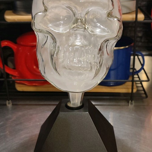 Decorative lamp skull like new, interactive with color effects
