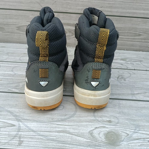 Viking Gore Tex Kids Boots size 22 like new