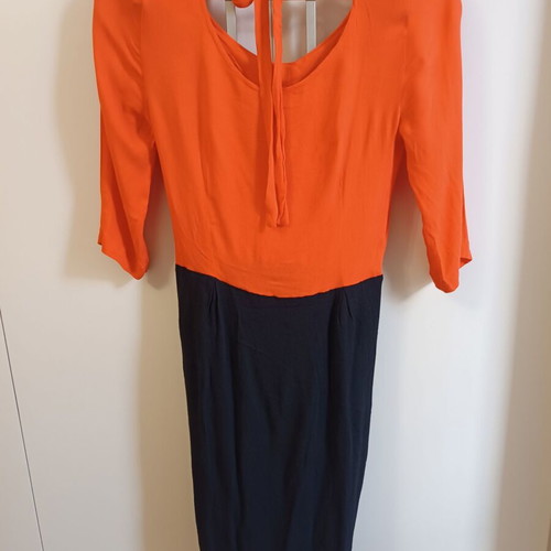 Naf Naf dress made of viscose with 3/4 sleeves like new, black and orange