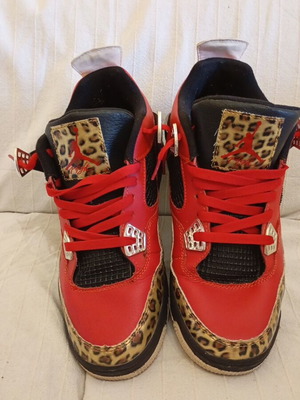 Ανδρικά παπούτσια Air Jordan 4 σαν καινούργια, νούμερο 44, δέρμα και δερματίνη