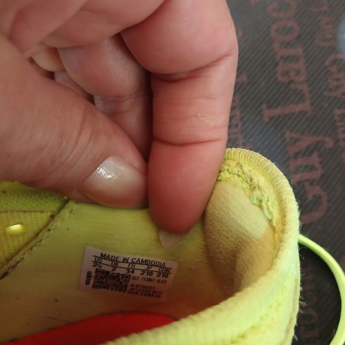 Adidas kids shoes used, size 34